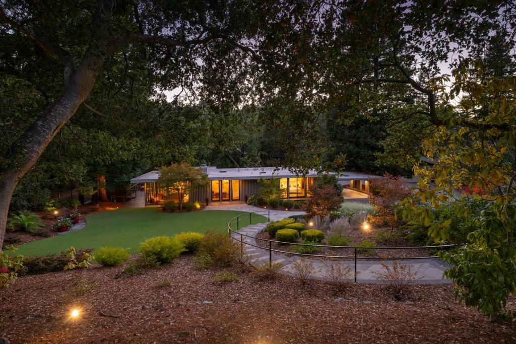 739 El Cerrito Avenue
