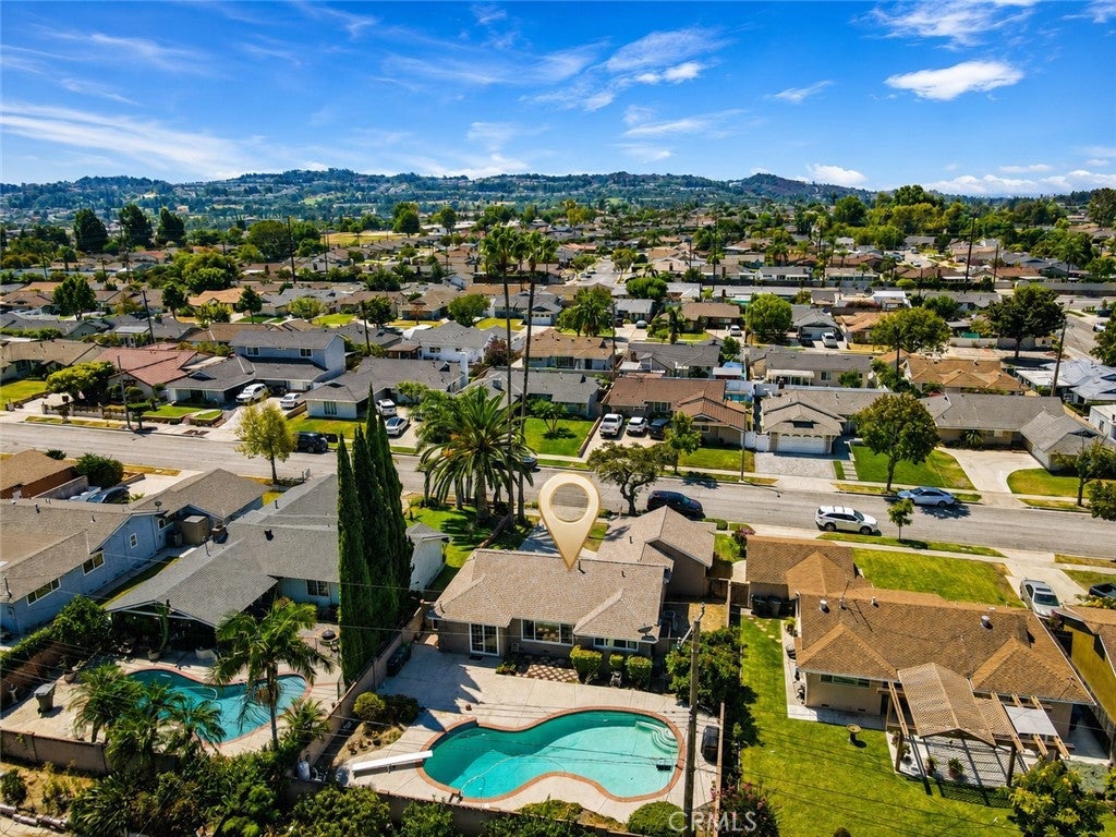 2561 Campbell