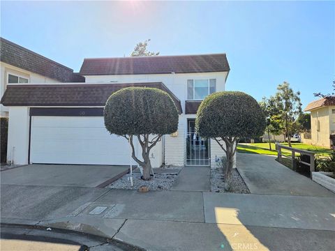 Photo of 20 Senisa Way, Irvine, CA 92612 (MLS # OC26086959)