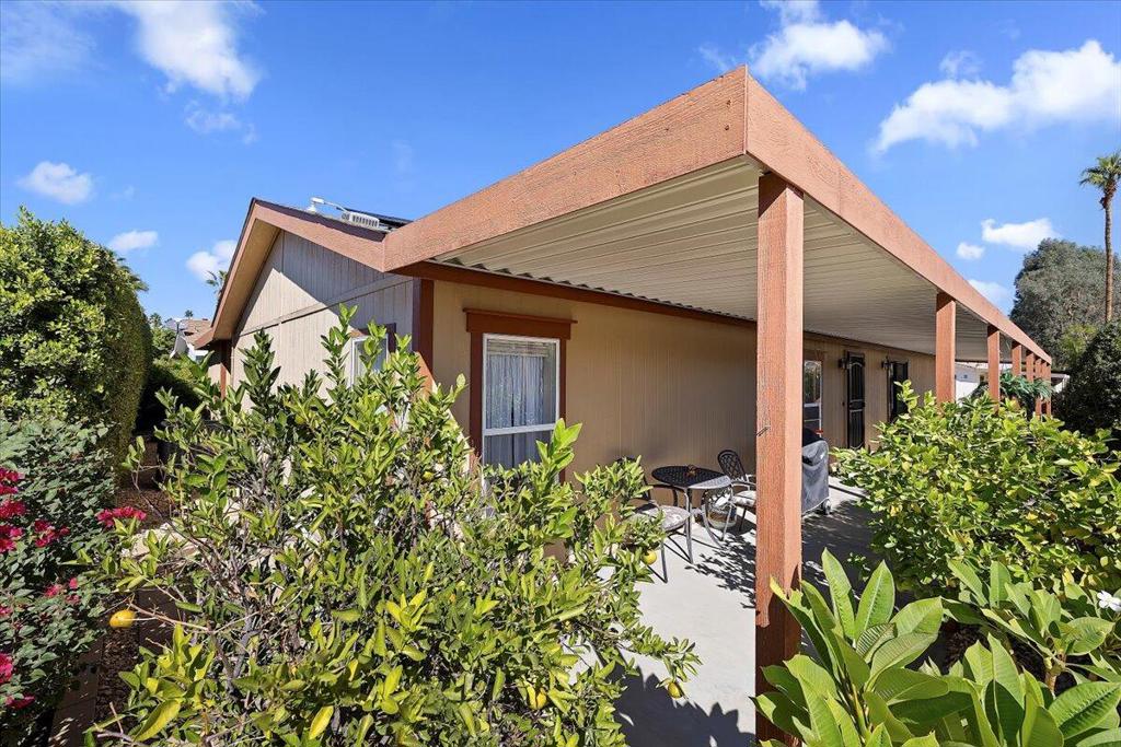 Suncrest Country Clb - Manufactured In Park