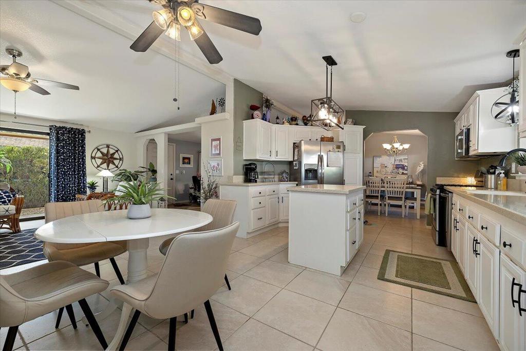 Suncrest Country Clb - Manufactured In Park