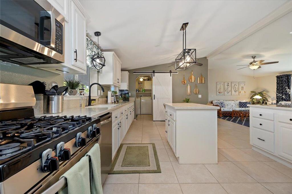 Suncrest Country Clb - Manufactured In Park