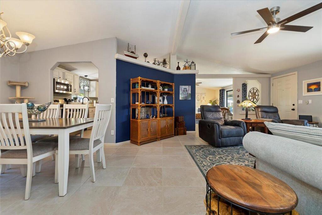 Suncrest Country Clb - Manufactured In Park