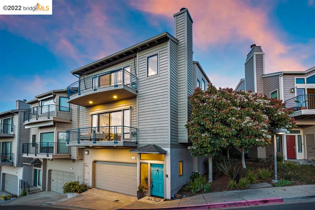 listing image 130723442795928636553