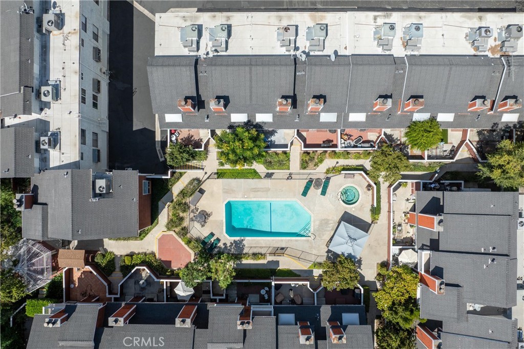 19431 Sherman Way 24