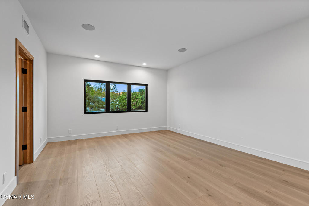 Custom NR-736 - 736 - Residential