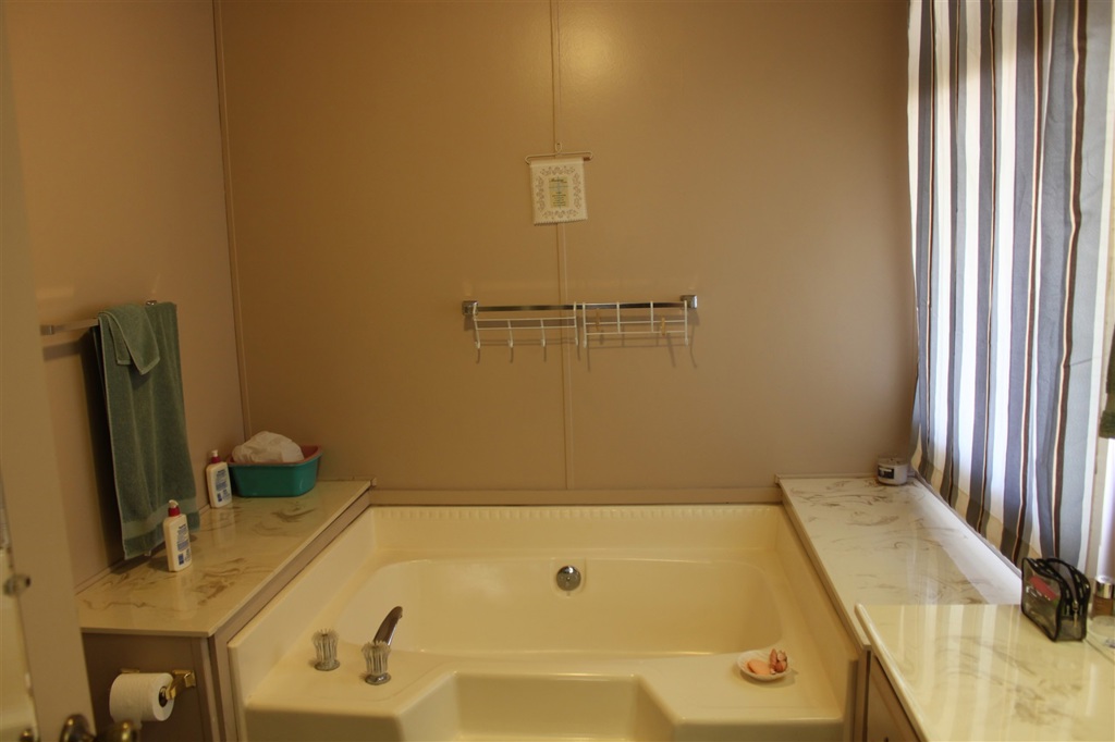 Ramona - Manufactured In Park