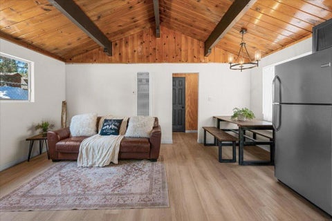 Photo of 712 San Bernardino Avenue, Sugarloaf, CA 92386 (MLS # 219151102DA)