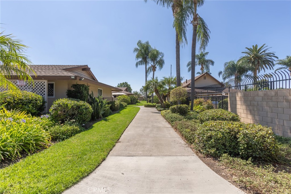 Coco Palms - Residential