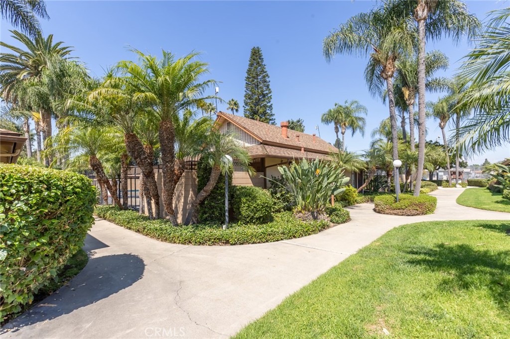 Coco Palms - Residential