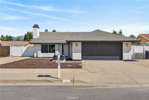 Photo of 1312 Live Oak Court #1, Redlands, CA 92374 (MLS # IV26059917)
