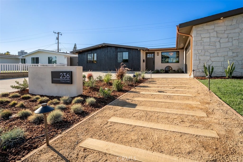 236 Wake Forest, Costa Mesa CA 92626 - Photo 71