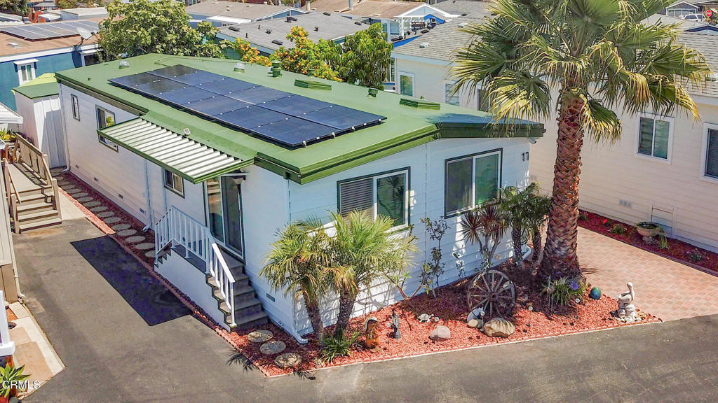 349 Ash Avenue 17