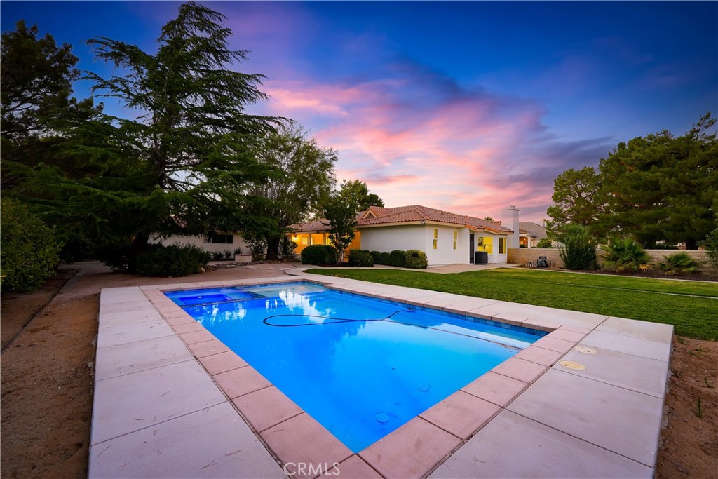 41901 Calle Clarita