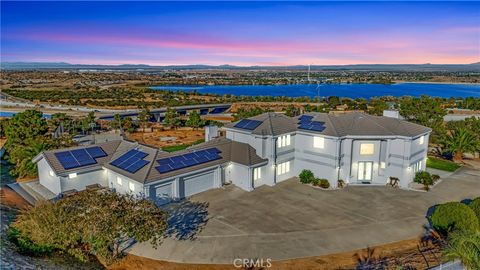 Photo of 143 W Avenue S14, Palmdale, CA 93551 (MLS # SR25255904)