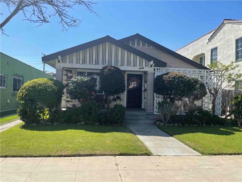 Photo of 1030 1030 W 64th St, Los Angeles, CA 90044 (MLS # RS25225002)