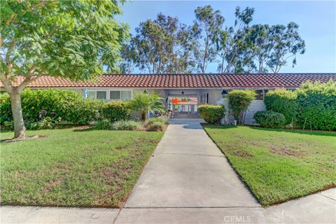 Photo of 621 Avenida Sevilla #N, Laguna Woods, CA 92637 (MLS # OC26219063)