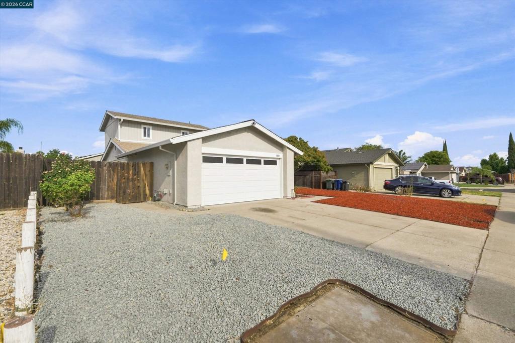 5029 Teakwood Dr