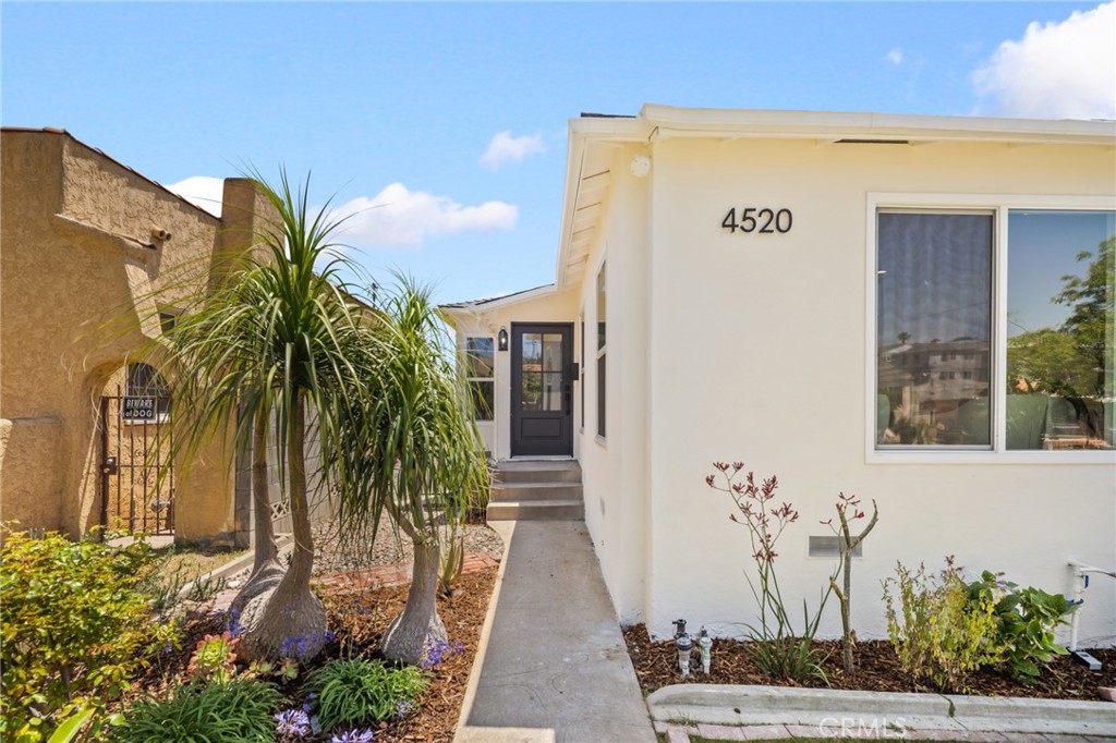 4520 W 64th