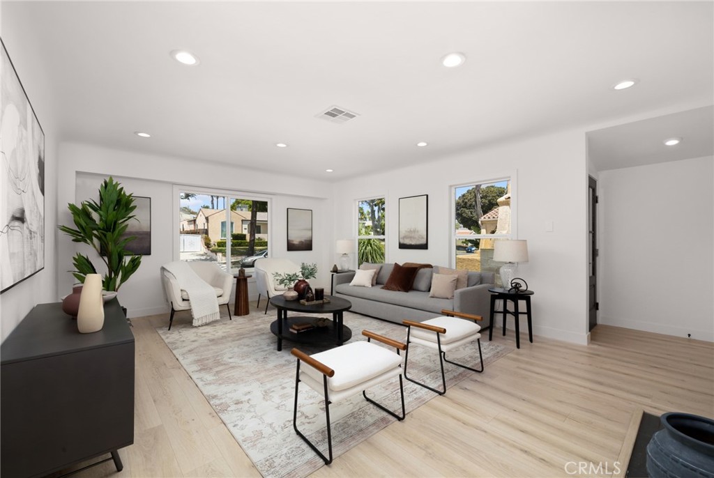 4520 W 64th