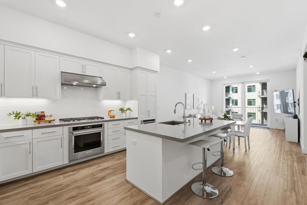 308 Torrey Pine Terrace 507