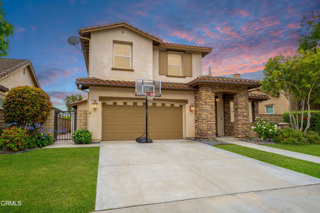 3752 Hedge Lane