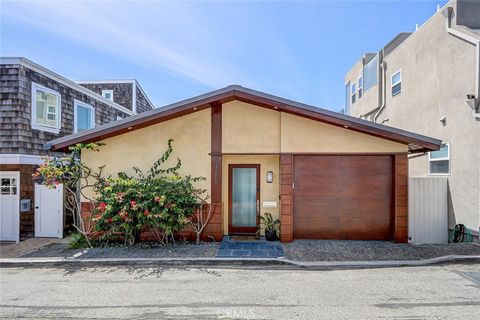Photo of 3205 Bayview Drive, Manhattan Beach, CA 90266 (MLS # SB26067701)