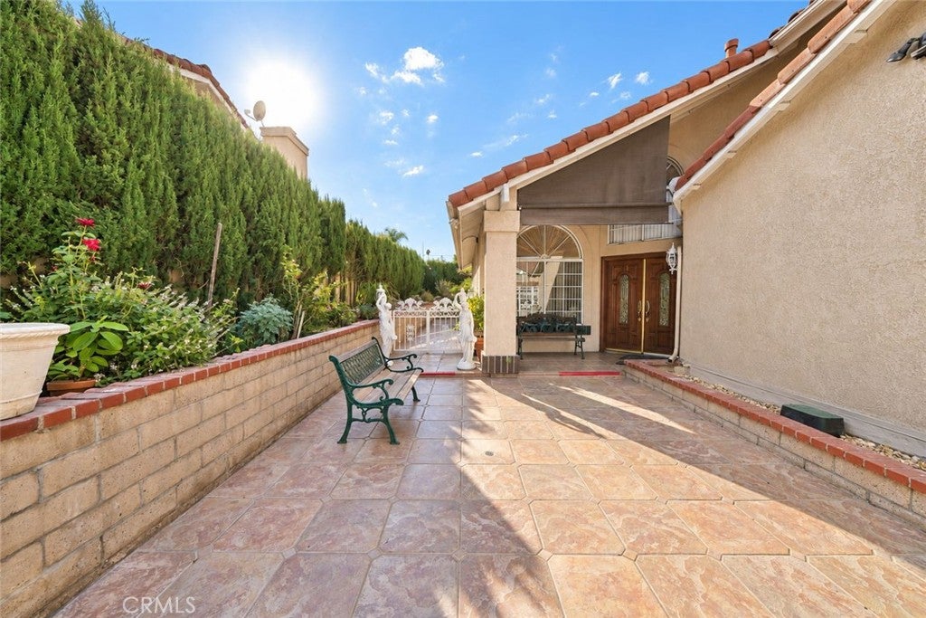 2208 Coachman Circle