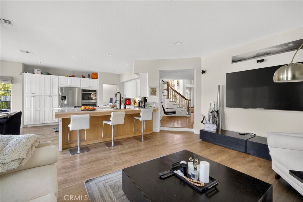 24201 Rue De Cezanne