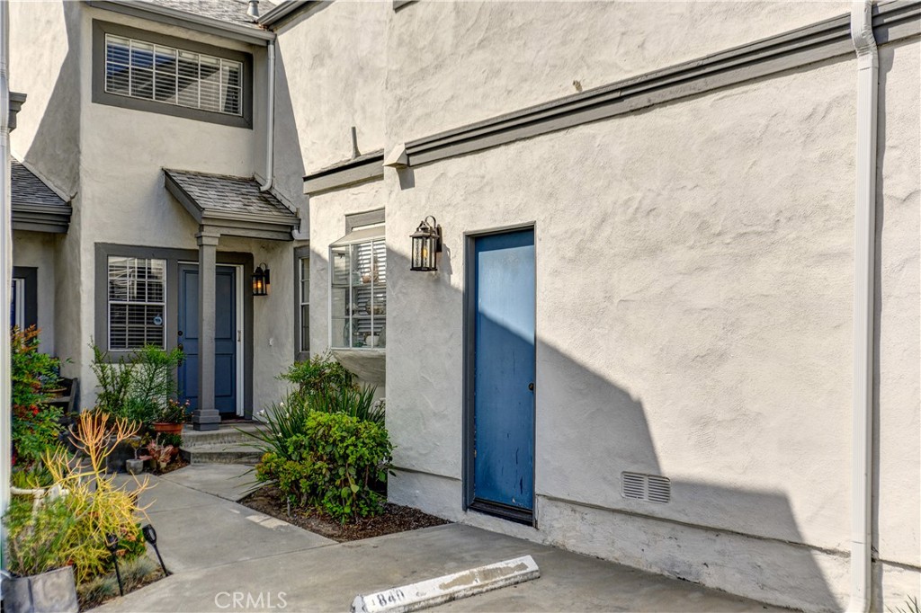 840 W. Country View 66