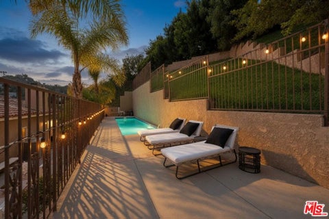 Photo of 15330 Del Gado Drive, Los Angeles, CA 91403 (MLS # 26868399)