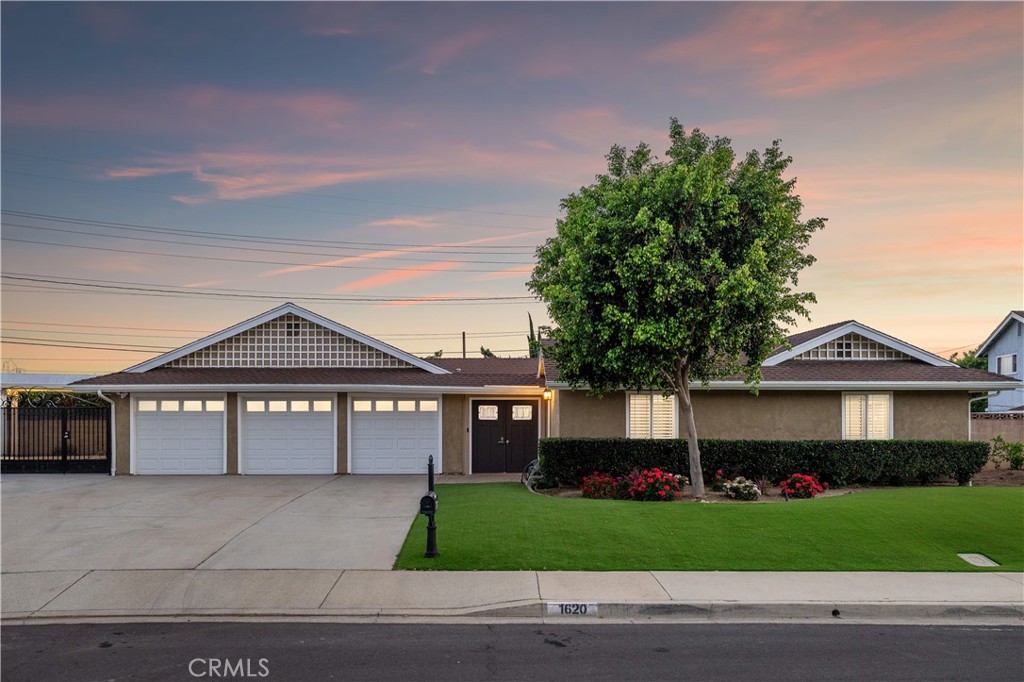 La Verne, California, 91750, United States, 4 Bedrooms Bedrooms, ,2 BathroomsBathrooms,Residential,Active,2051993