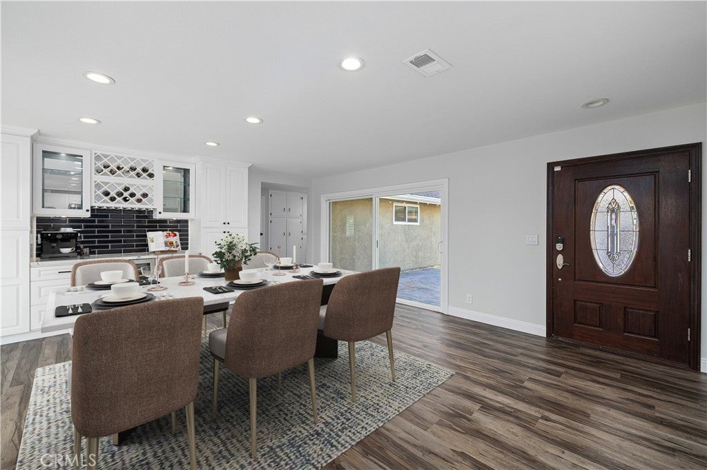 La Verne, California, 91750, United States, 4 Bedrooms Bedrooms, ,2 BathroomsBathrooms,Residential,Active,2051993