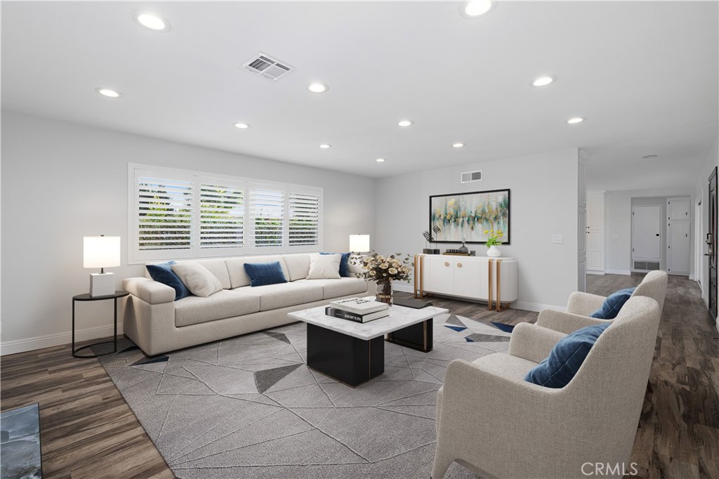 La Verne, California, 91750, United States, 4 Bedrooms Bedrooms, ,2 BathroomsBathrooms,Residential,Active,2051993