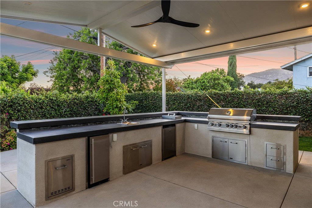 La Verne, California, 91750, United States, 4 Bedrooms Bedrooms, ,2 BathroomsBathrooms,Residential,Active,2051993