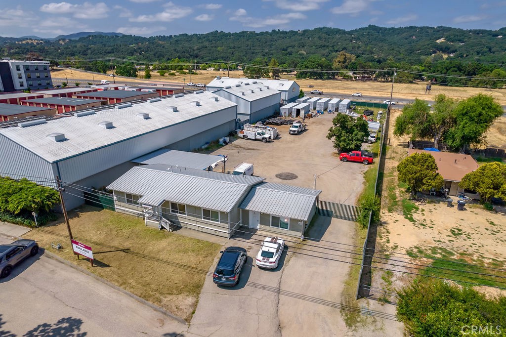 +/- 1,595 sf Office building on +/- 40,000 sf lot. The space includes 5 private offices, kitchen and 2 bathrooms. It sits on just under an acre. Asking $1,150,000