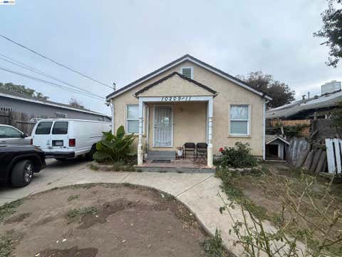 Photo of 10209 & 10211 Pippin St, Oakland, CA 94603 (MLS # 41145748)
