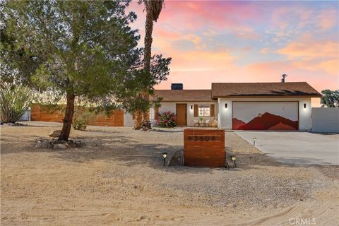 Photo of 63608 Jadeite Street, Joshua Tree, CA 92252 (MLS # JT25150710) Photo of 63608 Jadeite Street, Joshua Tree, CA 92252 (MLS # JT25150710)
