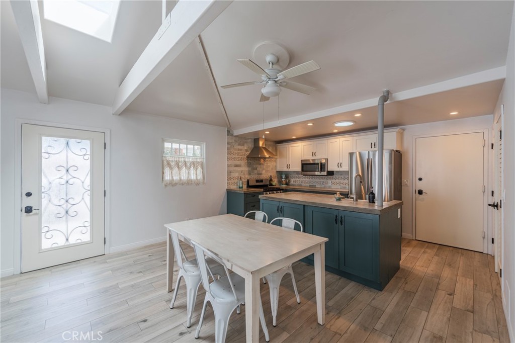 Downtown Area (DOWN) - Residential Income