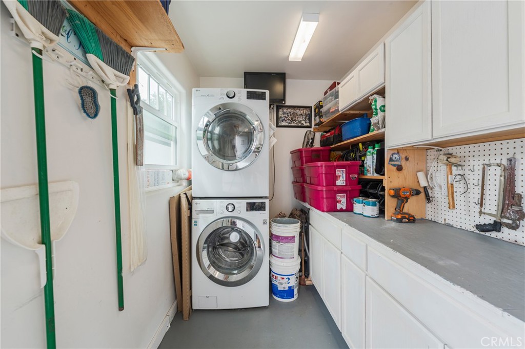 Downtown Area (DOWN) - Residential Income