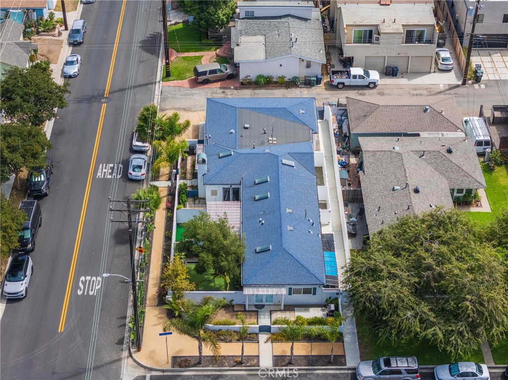 Downtown Area (DOWN) - Residential Income