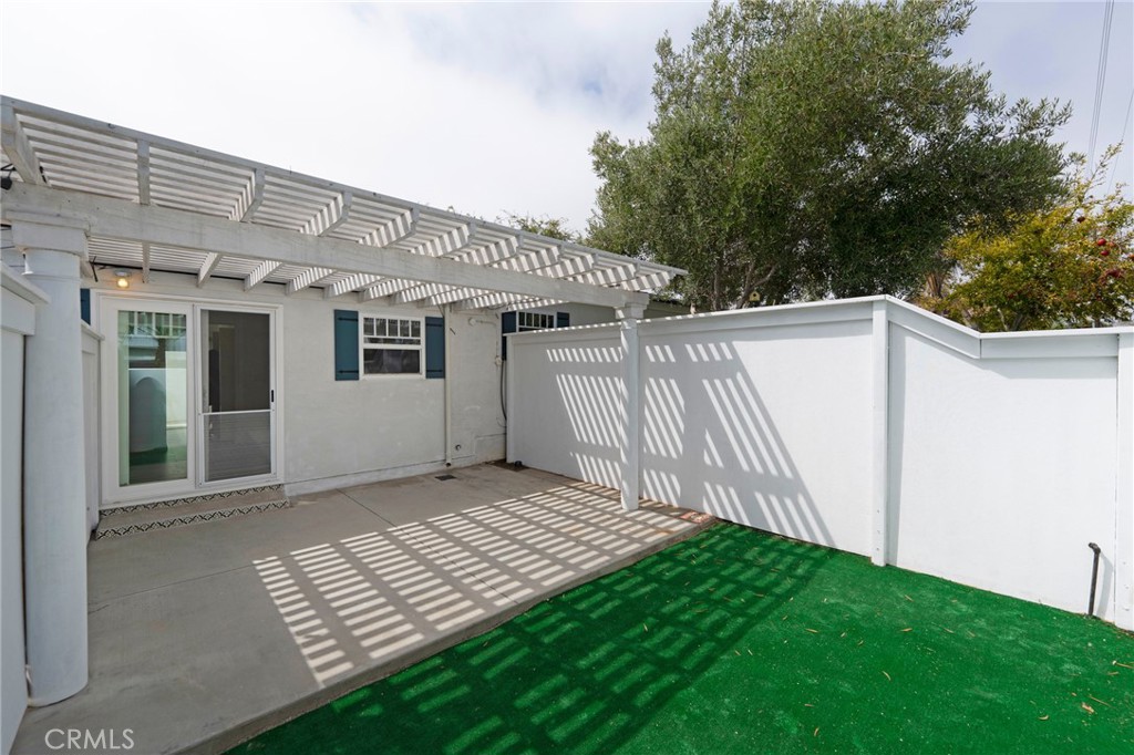 Downtown Area (DOWN) - Residential Income