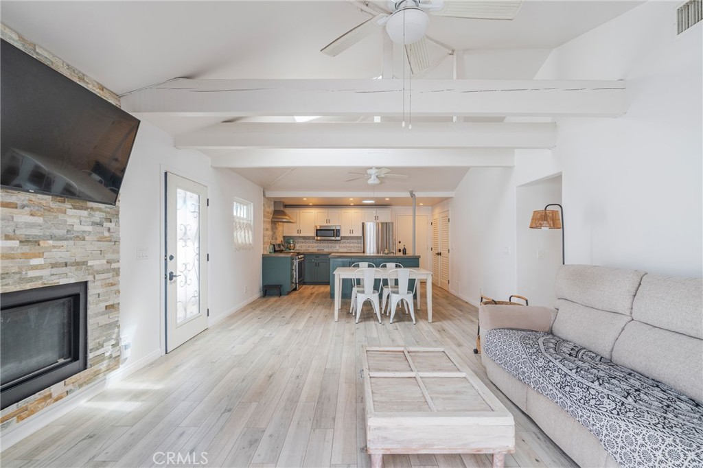 Downtown Area (DOWN) - Residential Income