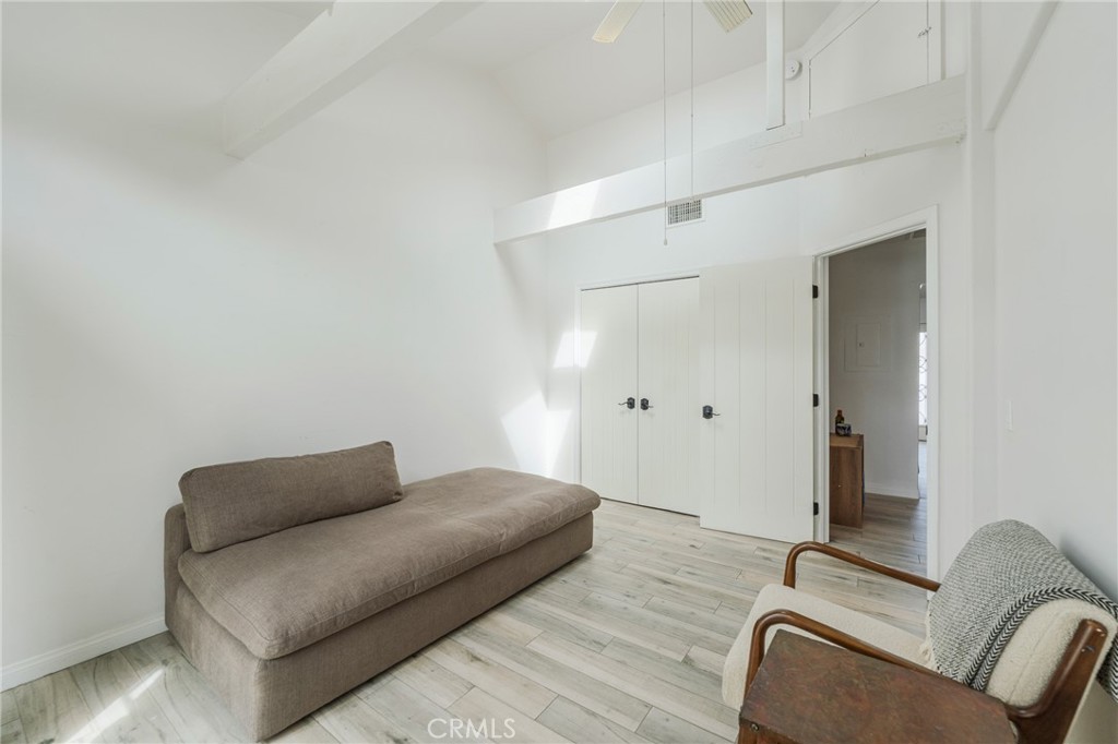 Downtown Area (DOWN) - Residential Income