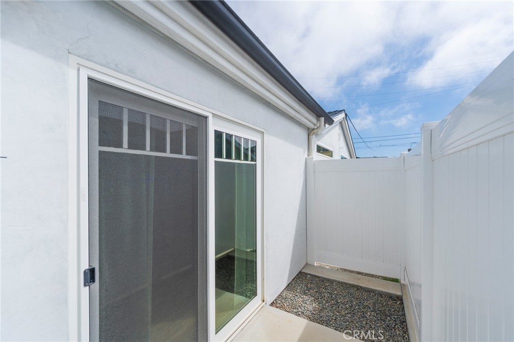 Downtown Area (DOWN) - Residential Income