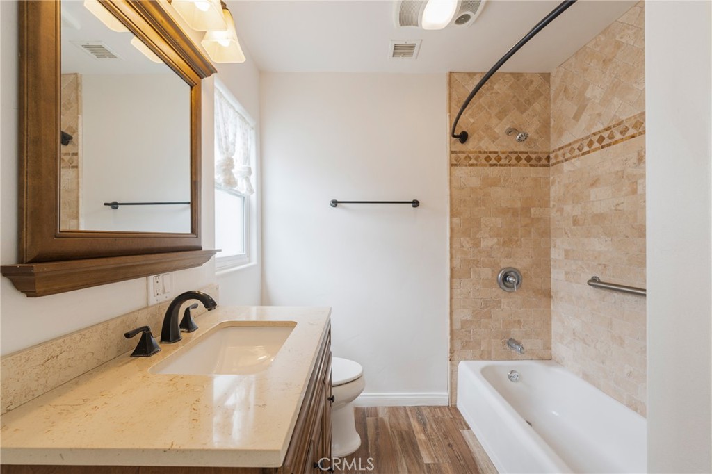 Downtown Area (DOWN) - Residential Income