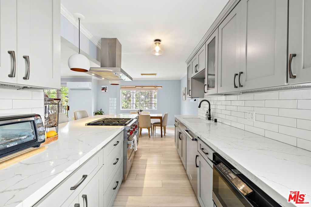Photo of 1228 14th Street #201, Santa Monica, CA 90404 (MLS # 25537771)