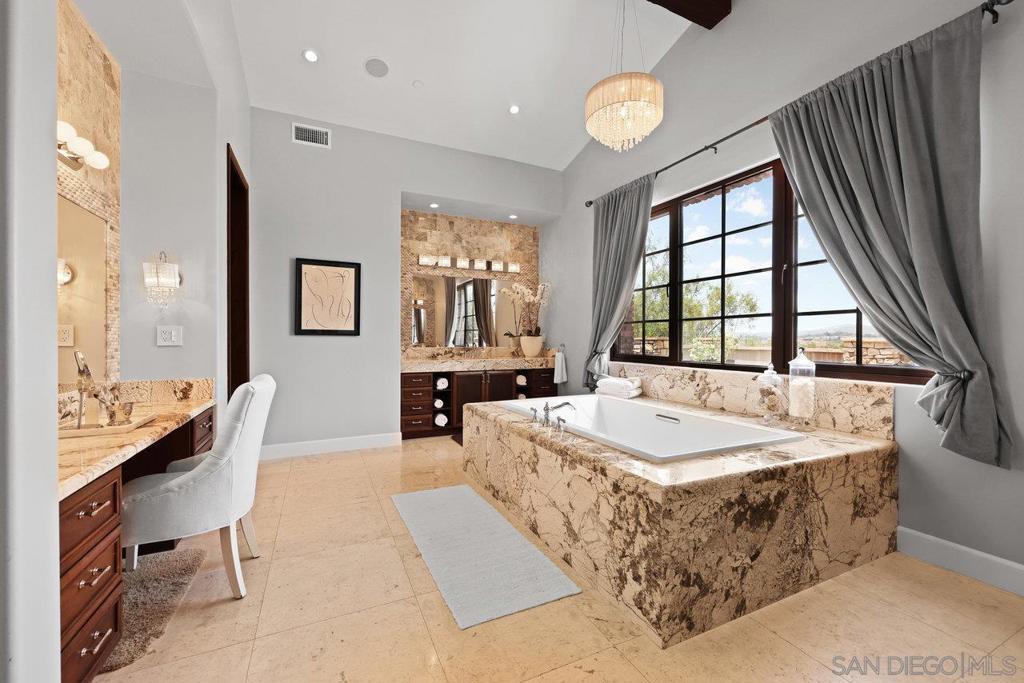 Santaluz - Residential