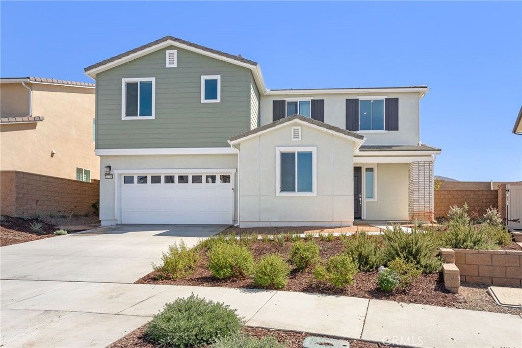 Photo of 34316 Chartreuse Avenue, French Valley, CA 92596 (MLS # CV25229925)