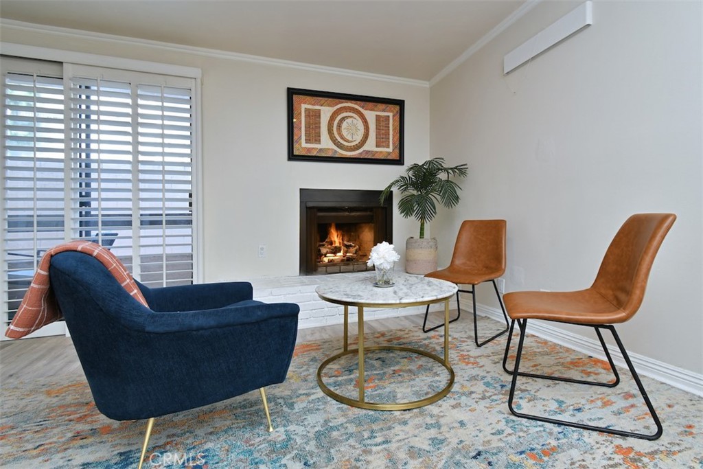 11911 Magnolia Boulevard 16